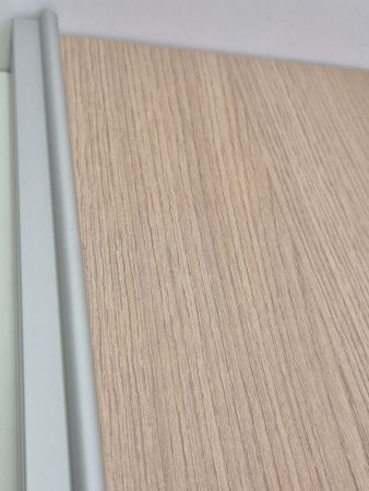 Lys eik med aluminium smal profil 0-125cm 2 dører (pris pr dør) 