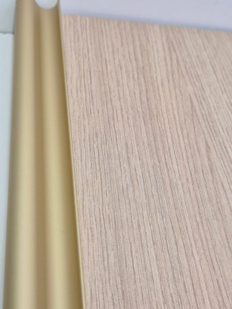 Lys eik med bronse tykk profil 0-125cm (pris pr dør)