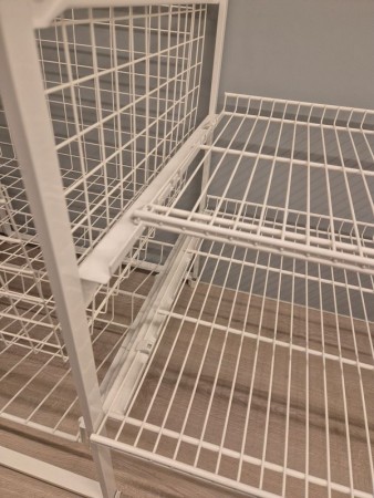 Hvit skoristfeste 40cm til trådkurv pr stk